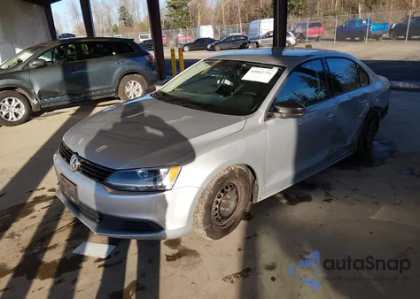 2014 Volkswagen Jetta 2.0L S from USA, damaged, VIN 3VW2K7AJ2EM320831